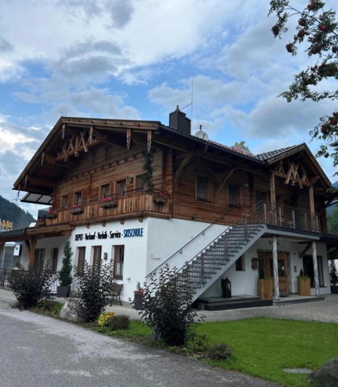 Feriendorf Joggler - Chalets Nahe Der Gondel Zell am Ziller Exterior photo